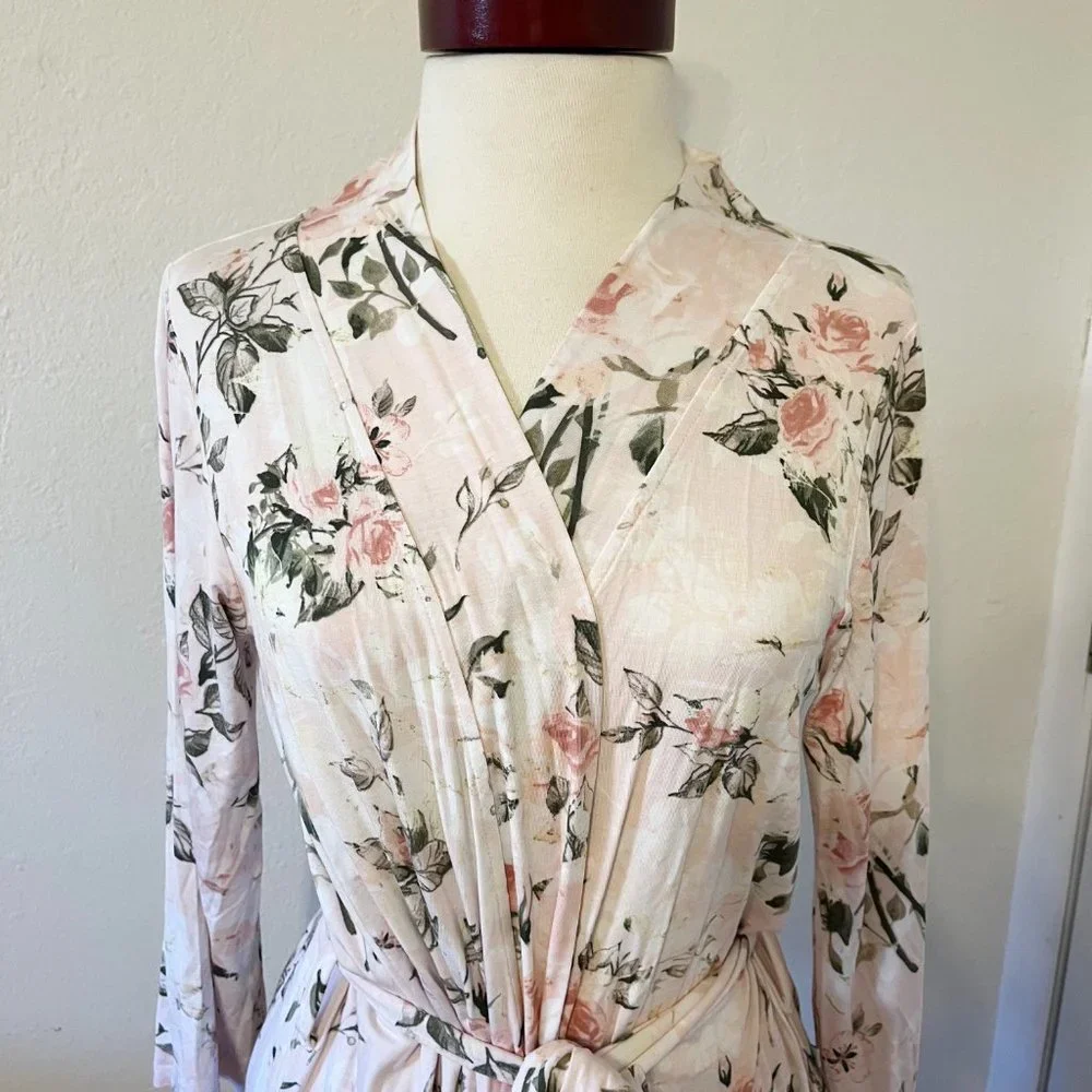 Pink Rose Robe - Picture 3 of 6